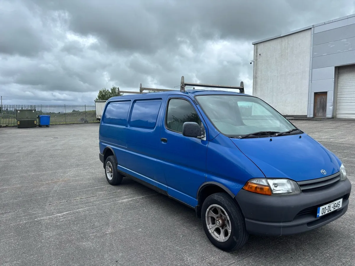 2000 Toyota hiace lwb 2.4 diesel - Image 2