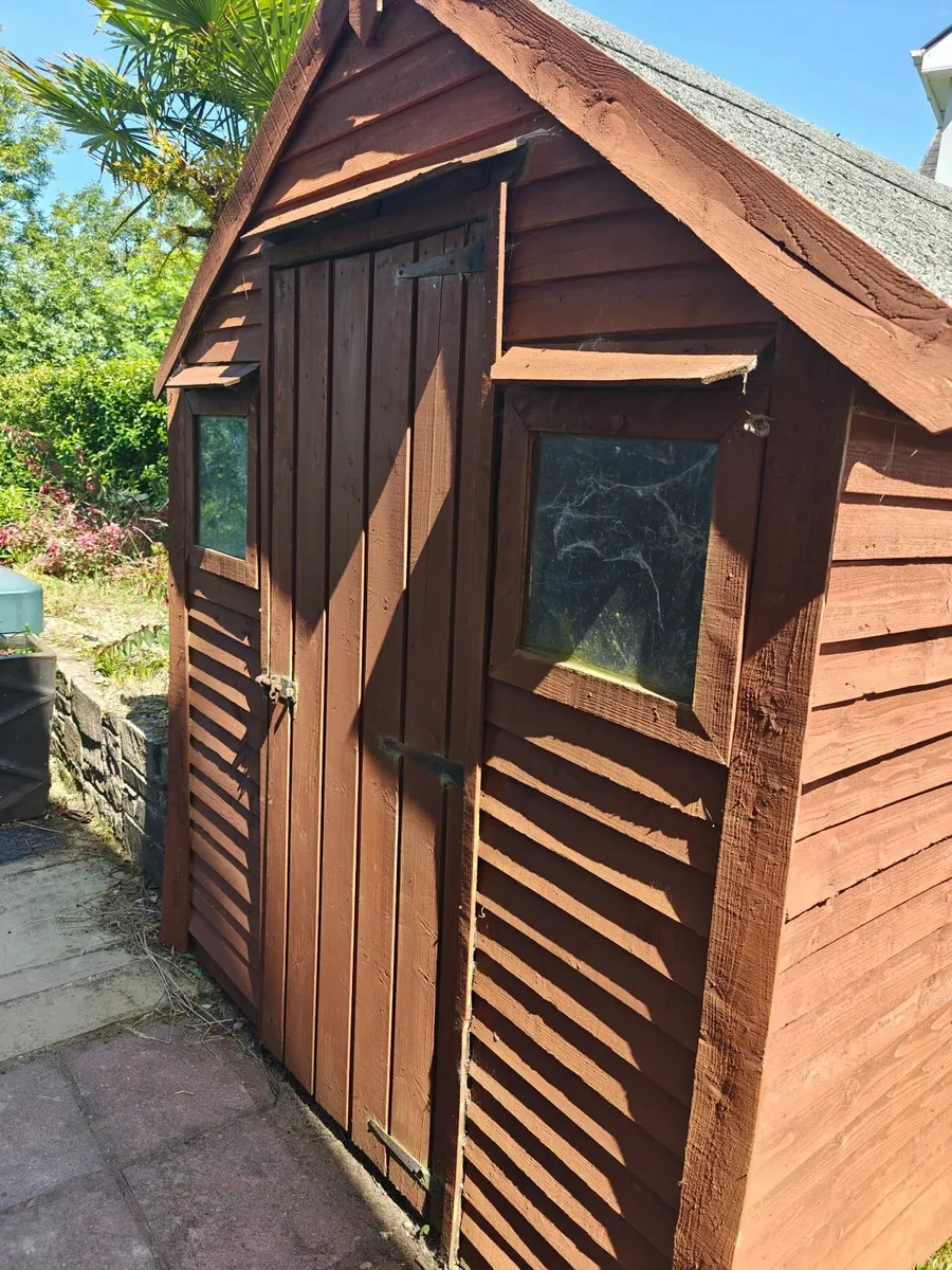 Timber garden shed - Image 1