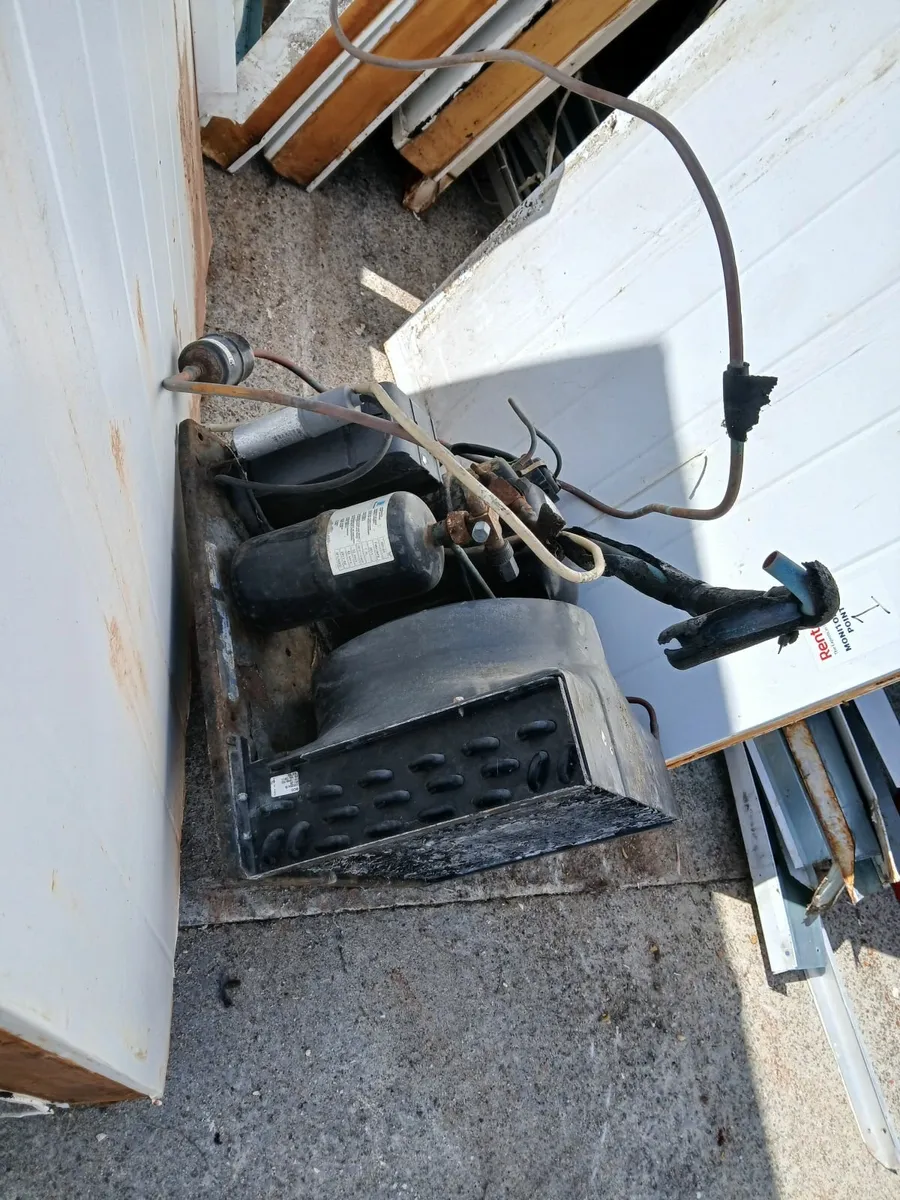 Freezer - Image 2