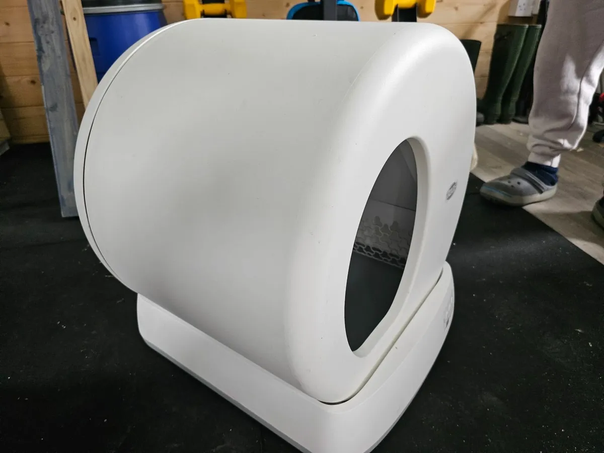 Trixie Self-Cleaning  Electric Cat Litter Box - Image 2