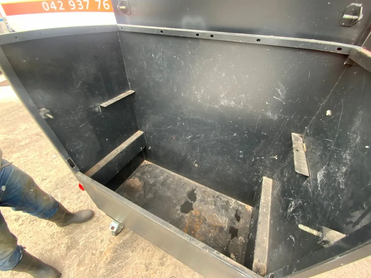 ARMORGARD TUFFBANK STORAGE BOX........3659. - Image 3