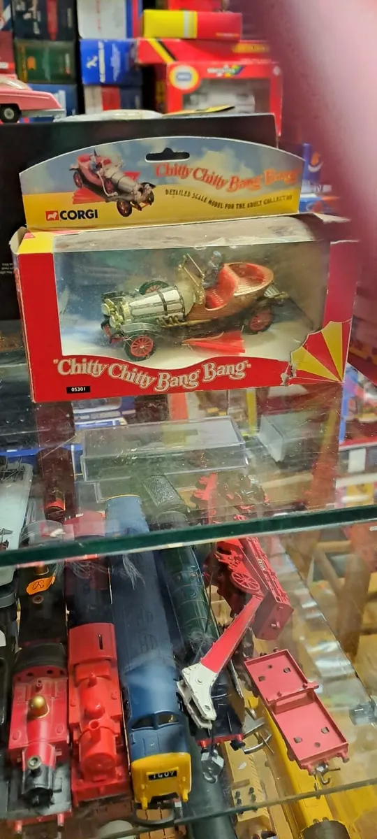 Corgi Chitty Chitty Bang Bang Car - Image 2