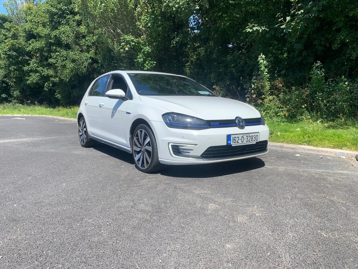Stunning VW Golf G.T.E 1.4 PHEV NEW NCT VW service - Image 2