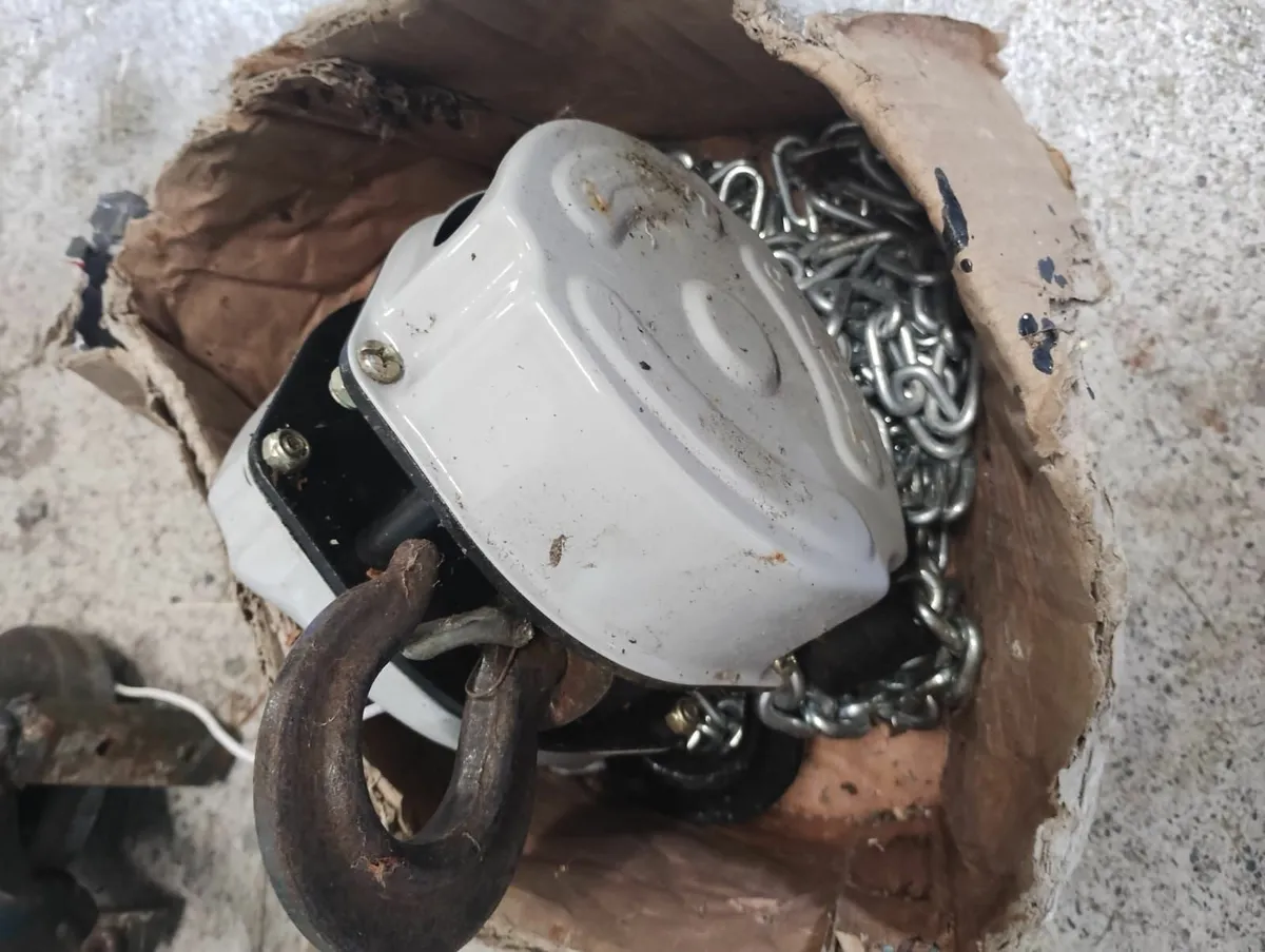 Block and tackle chain lift engine - Image 2
