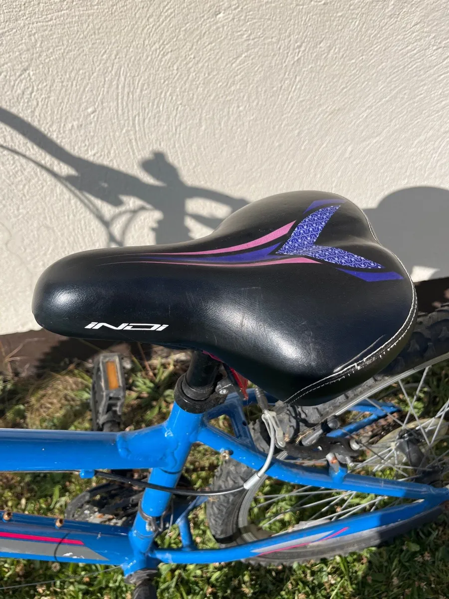 Childrens bike - Image 2