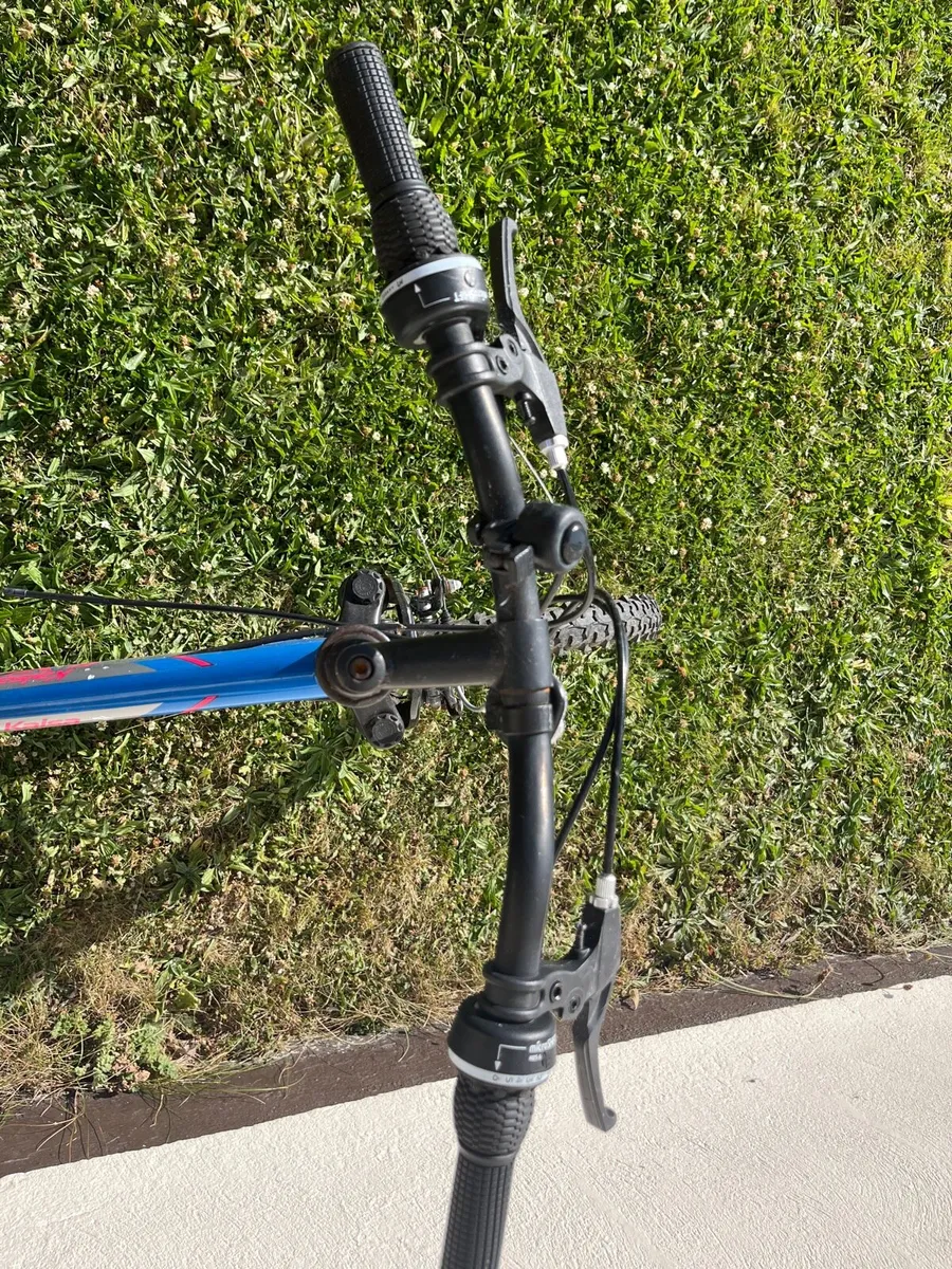 Childrens bike - Image 3