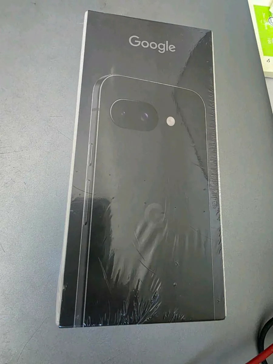 Google Pixel 9a **brand new** - Image 1