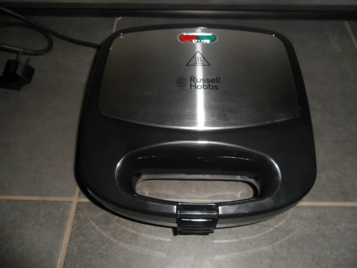 Russell Hobbs Waffle maker - Image 2