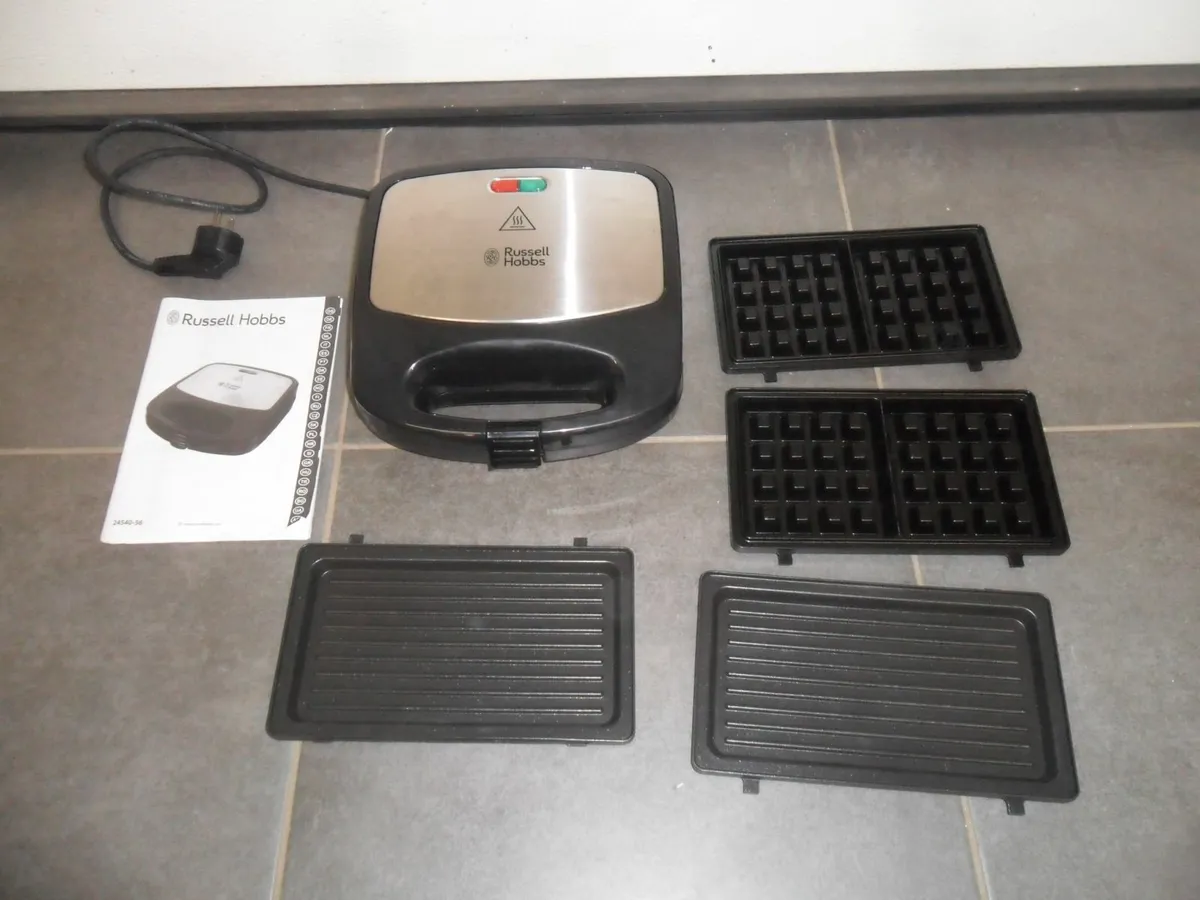 Russell Hobbs Waffle maker - Image 1