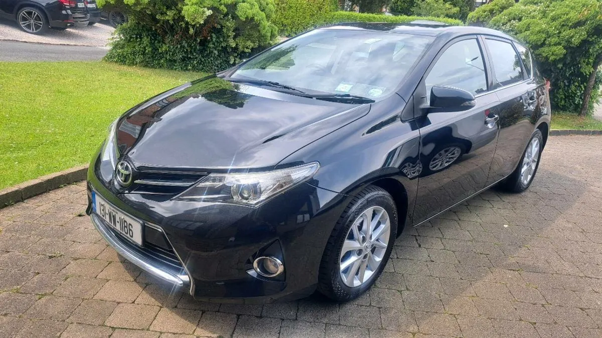 TOYOTA AURIS 1.3 PETROL 2013 VERY CLEAN CAR - Image 4
