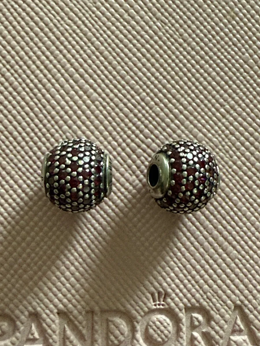 Pandora Pave Charms each 12 Euro - Image 1