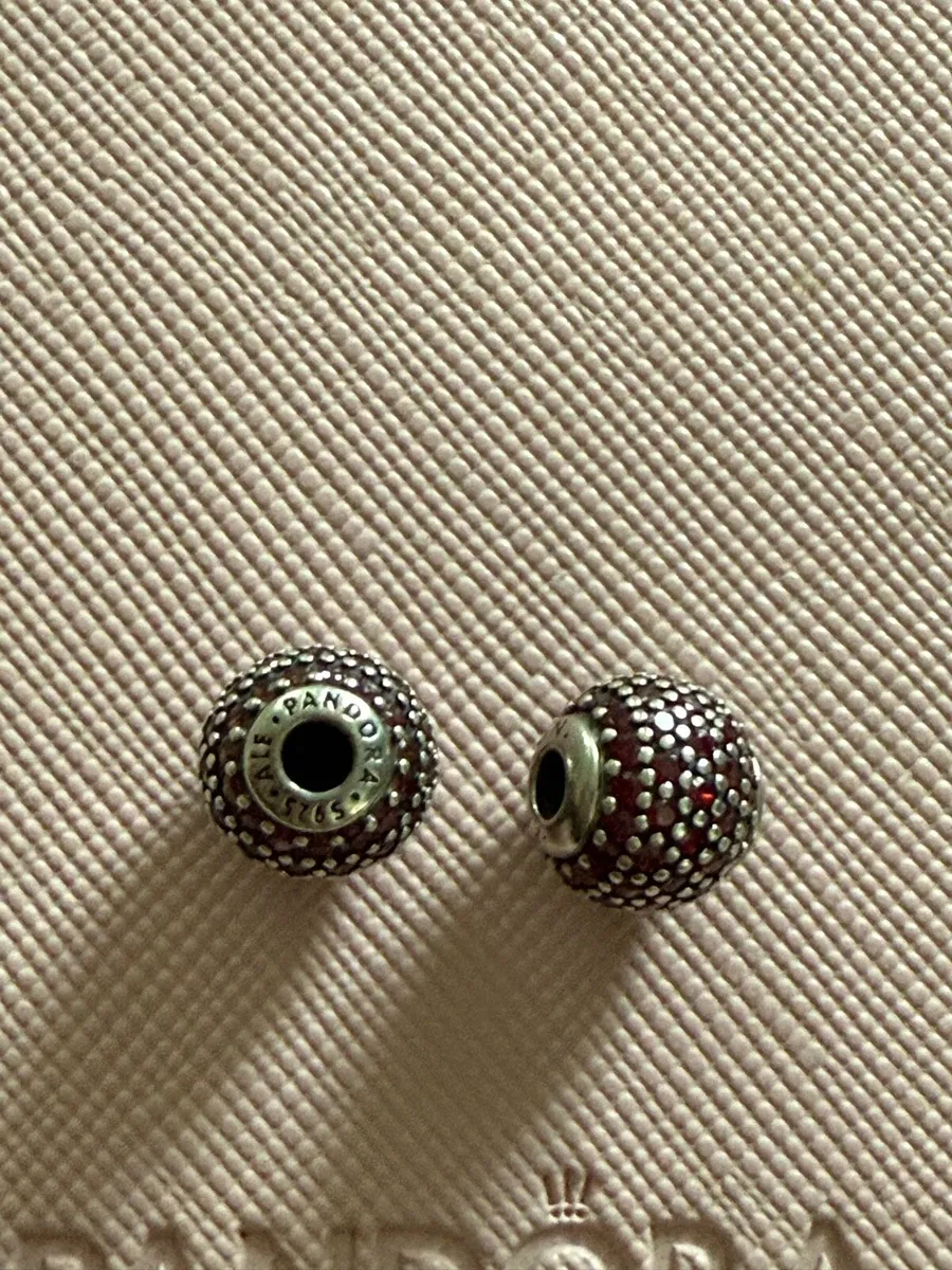 Pandora Pave Charms each 12 Euro - Image 3