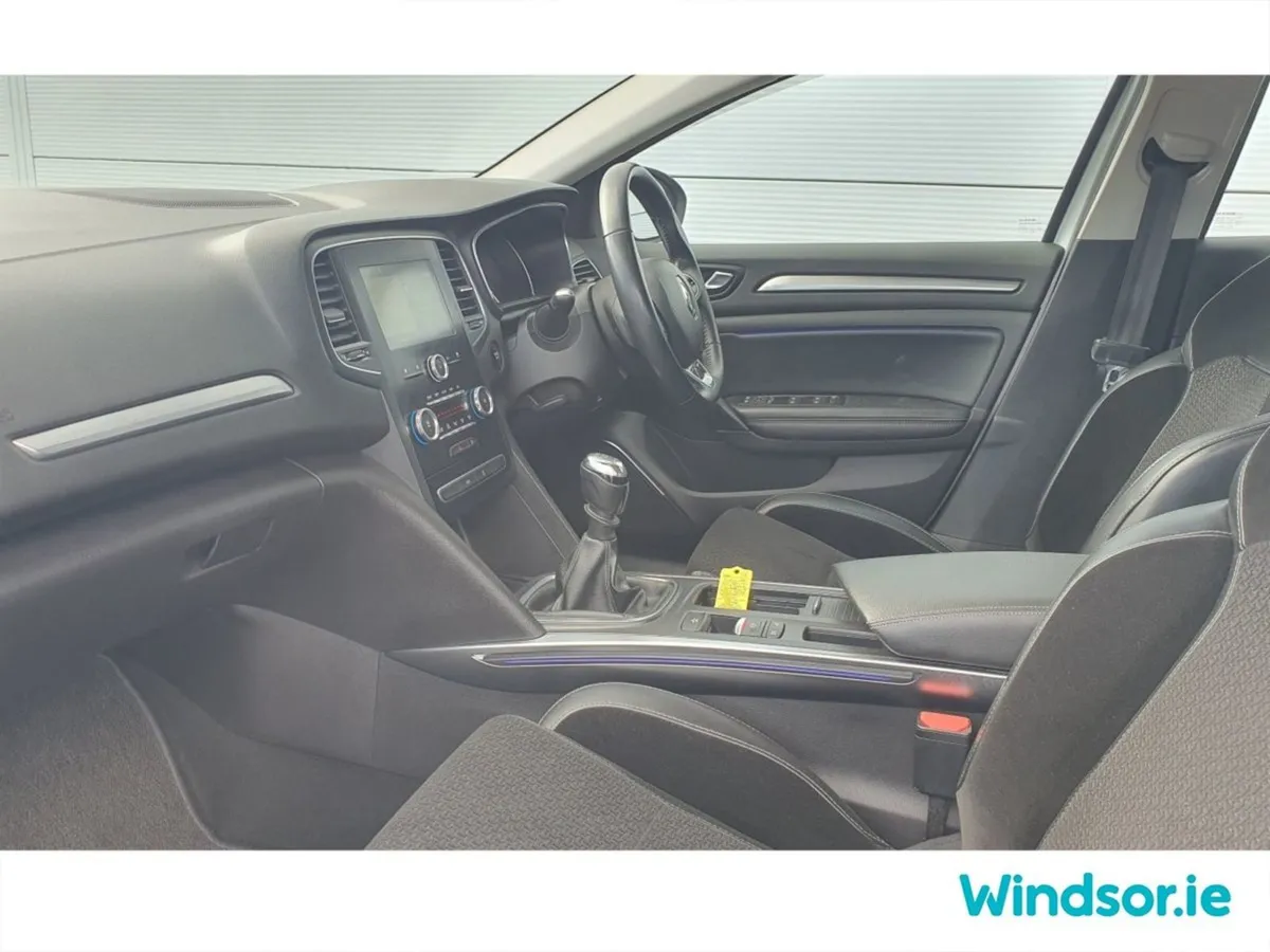 Renault Megane 1.5 Dynamique NAV  3 Month Warrant - Image 3