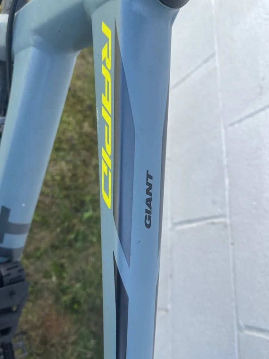 Giant Rapid 3 Road Bike - Image 3