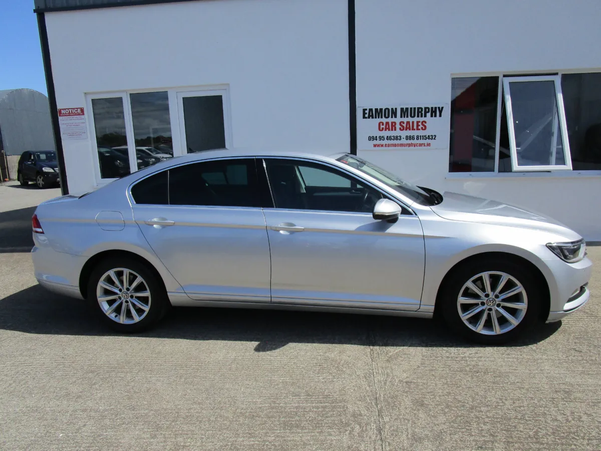 Volkswagen Passat 2019 - Image 4