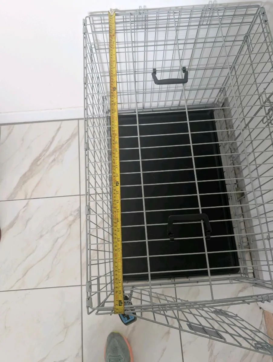 Dog crate - Image 1