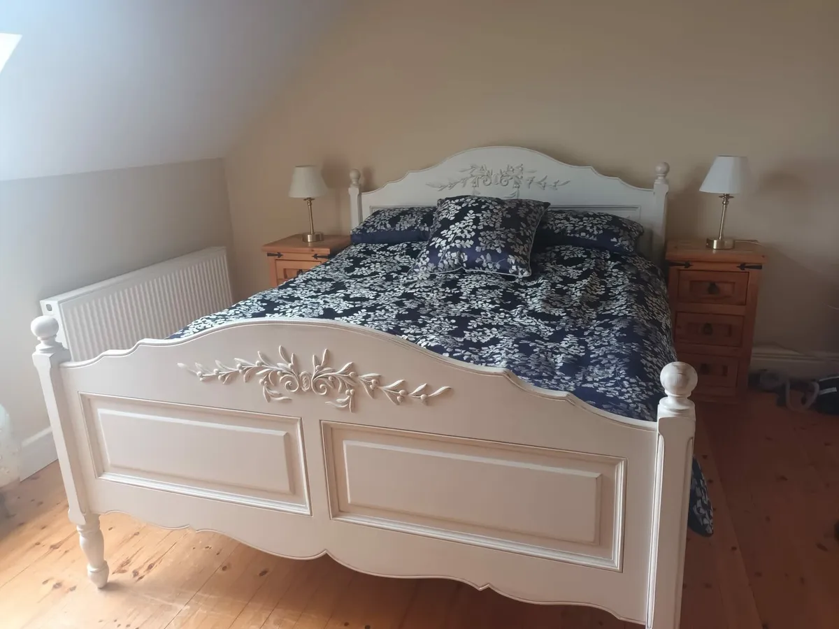 Laura Ashley Style Country King Size Bed Frame - Image 1