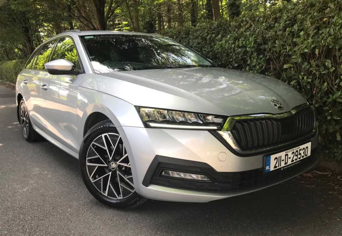 Skoda Octavia OCTAVIA COMBO ESTATE 2.0TDI 115HP - Image 1