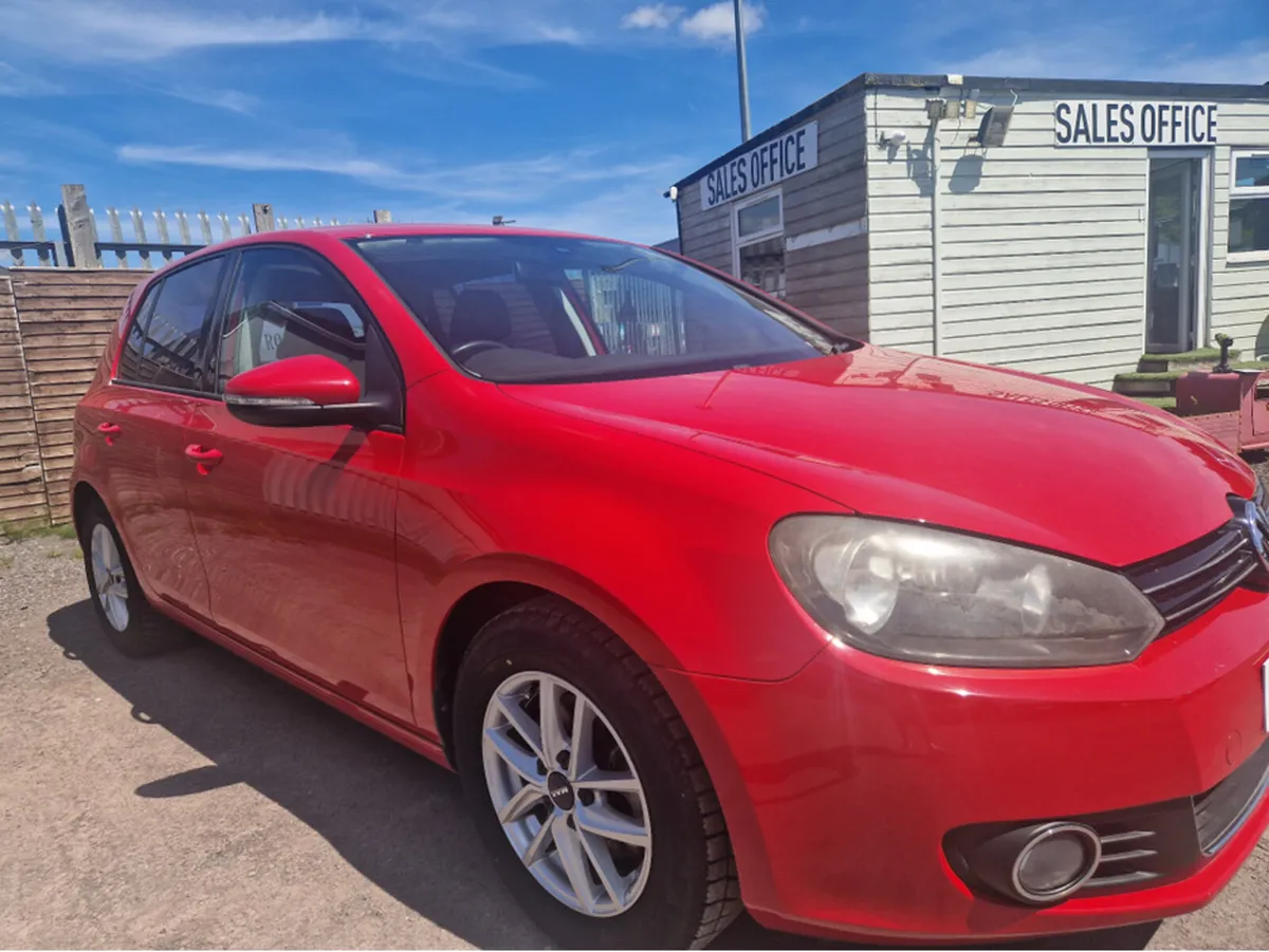 Volkswagen Golf 1.2 PETROL AUTO - Image 2