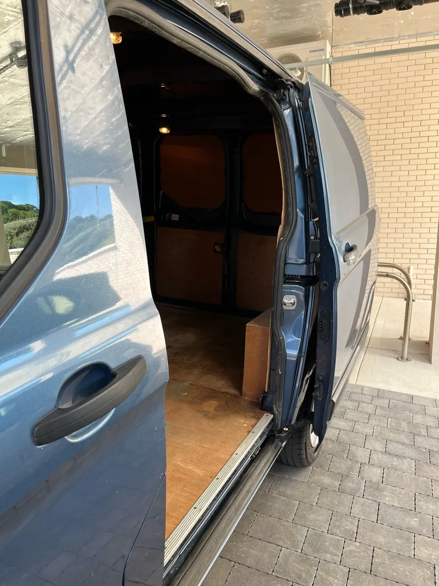 Ford Transit Custom 280trend 2ltr TDI - Image 3