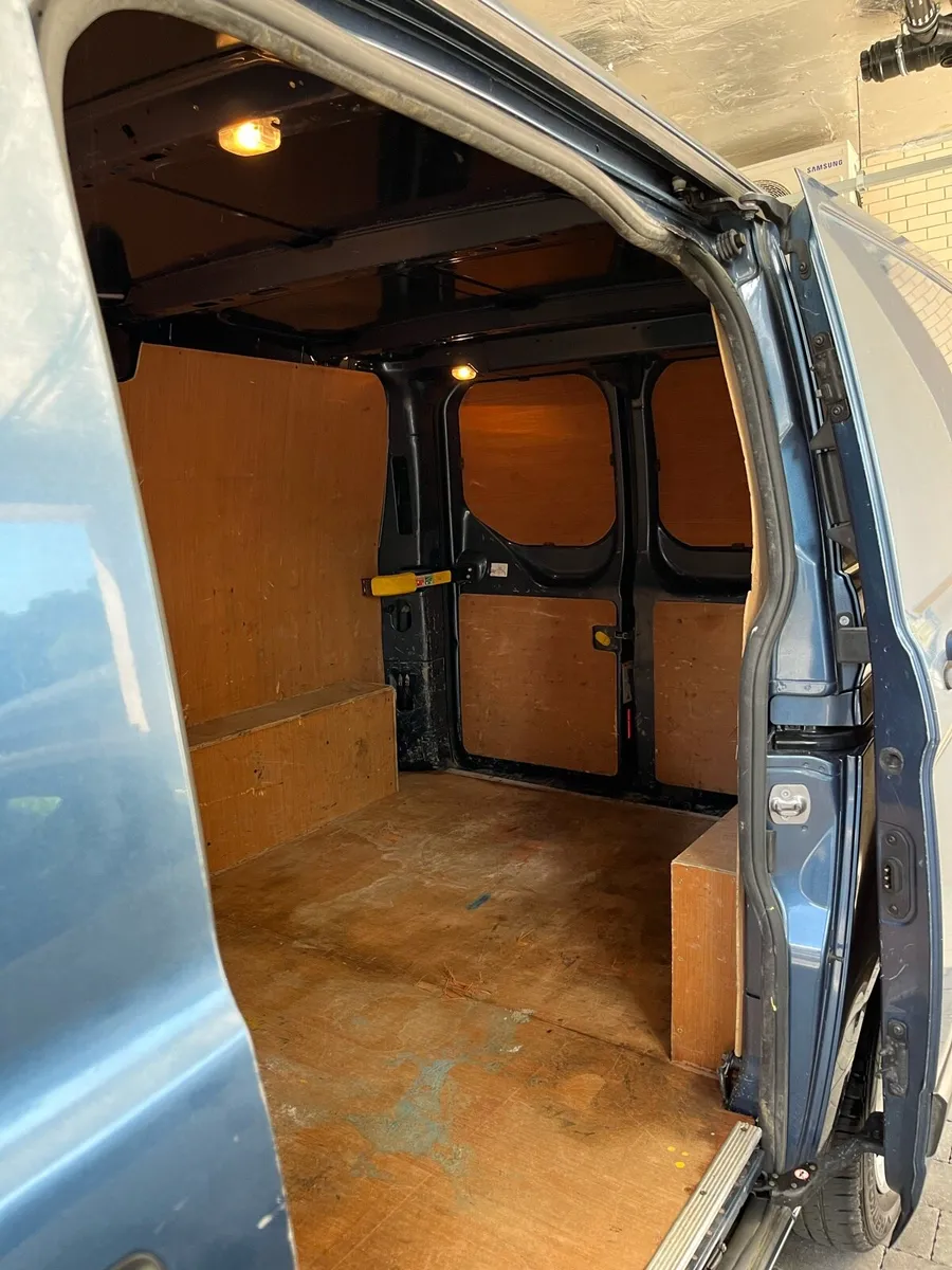 Ford Transit Custom 280trend 2ltr TDI - Image 4