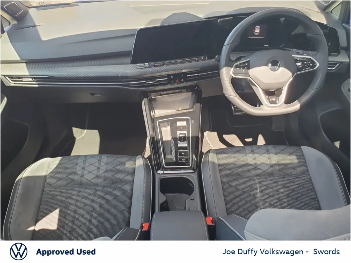 Volkswagen Golf 1.5 Etsi 130HP R-line DSG Mhev - Image 3