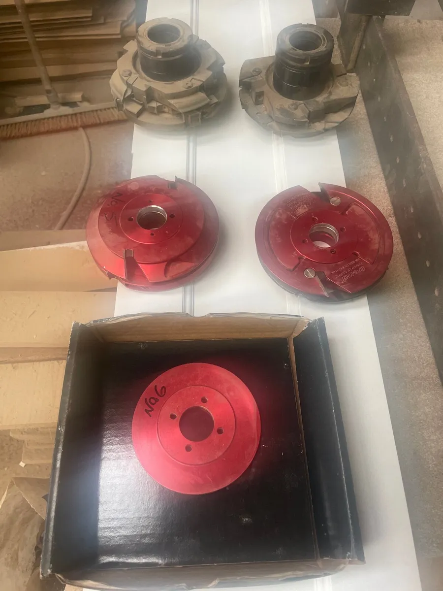 Cabinet door head sets - Image 1