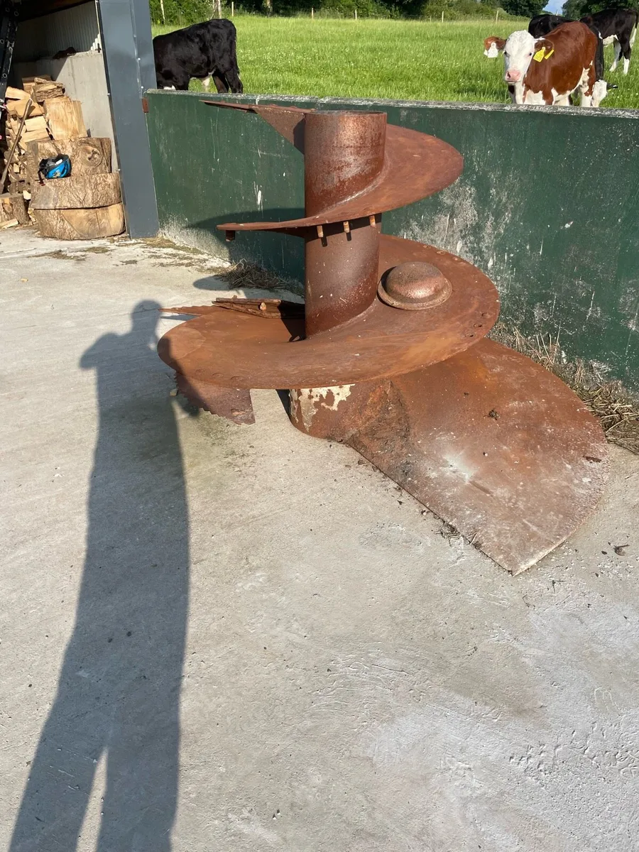 Auger - Image 2