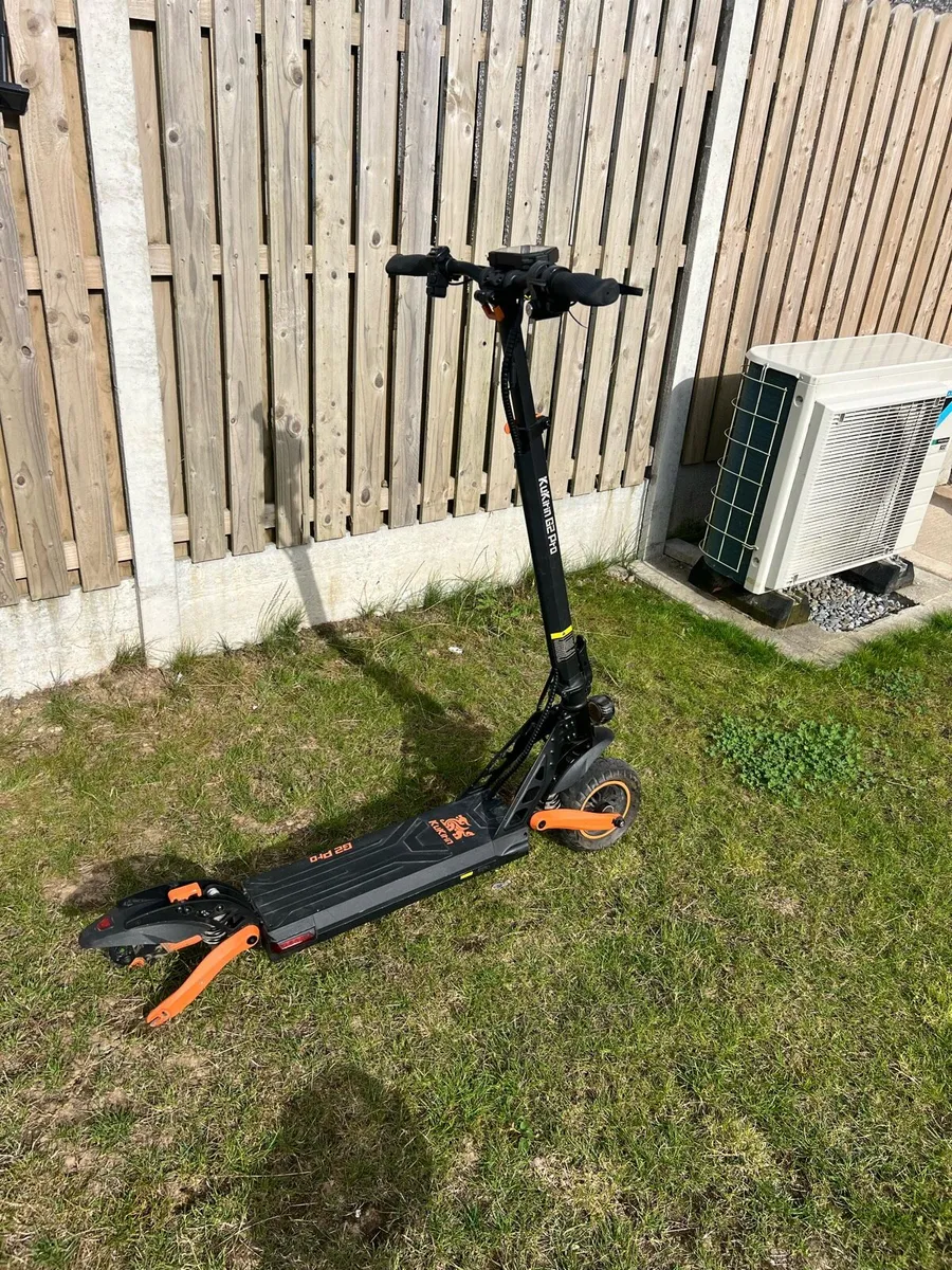 KugooKukirin G2 Pro Electric Scooter + Accessories - Image 2