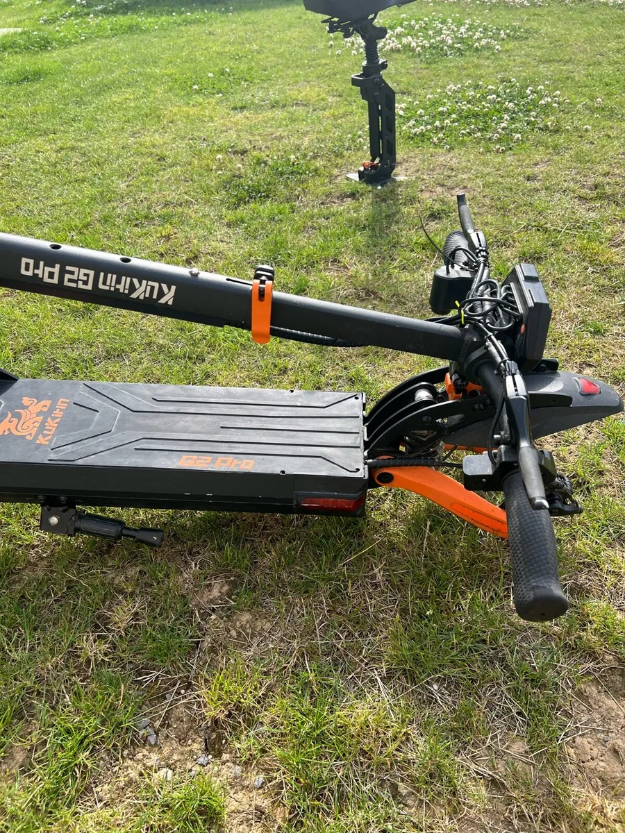 KugooKukirin G2 Pro Electric Scooter + Accessories - Image 4