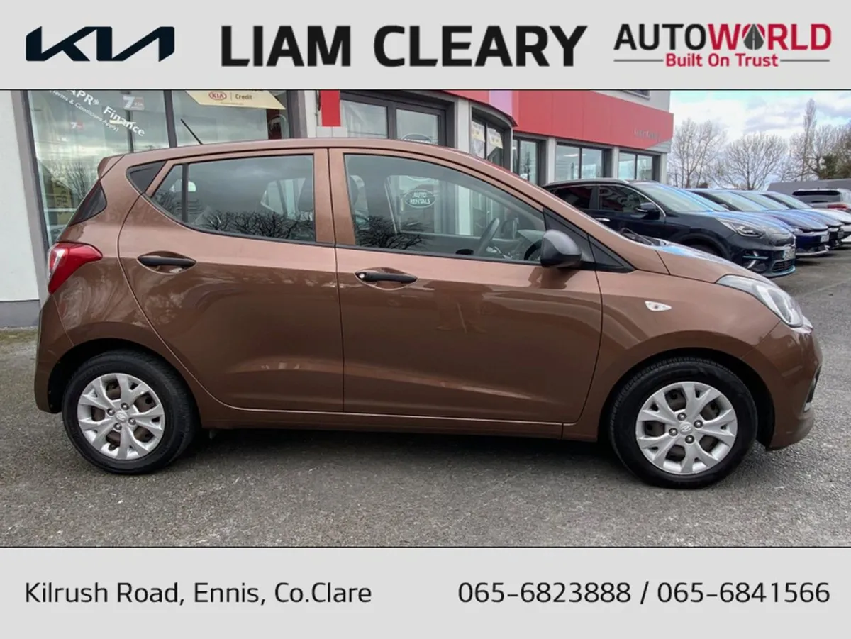 Hyundai i10 Manual Classic 4DR - Image 2