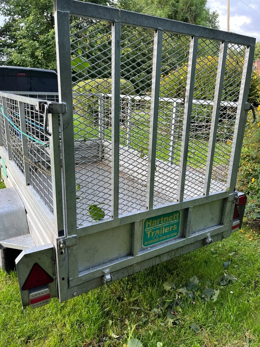 Trailer - Image 2