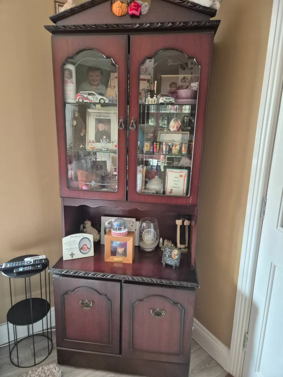 Display cabinet