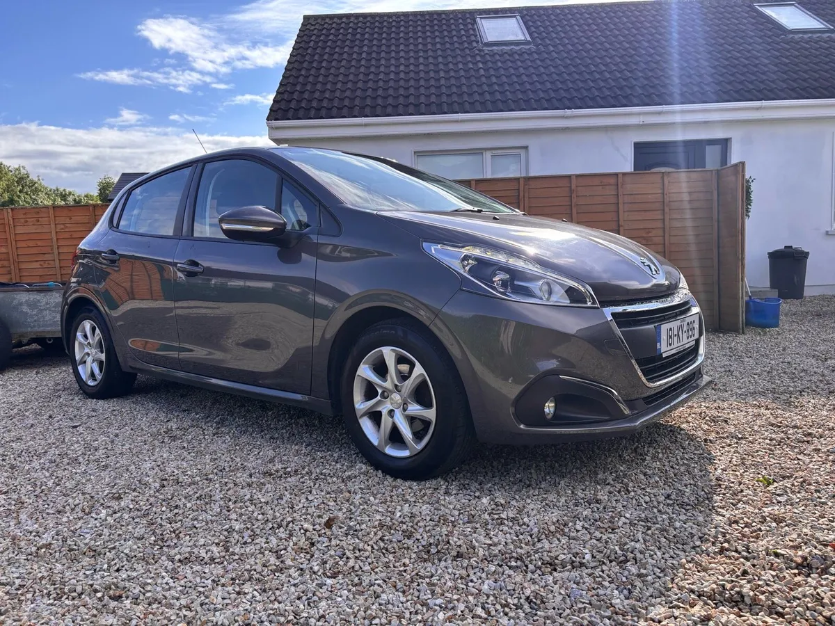 Peugeot 208 New Timing Belt-1 lady owner from new - Image 1