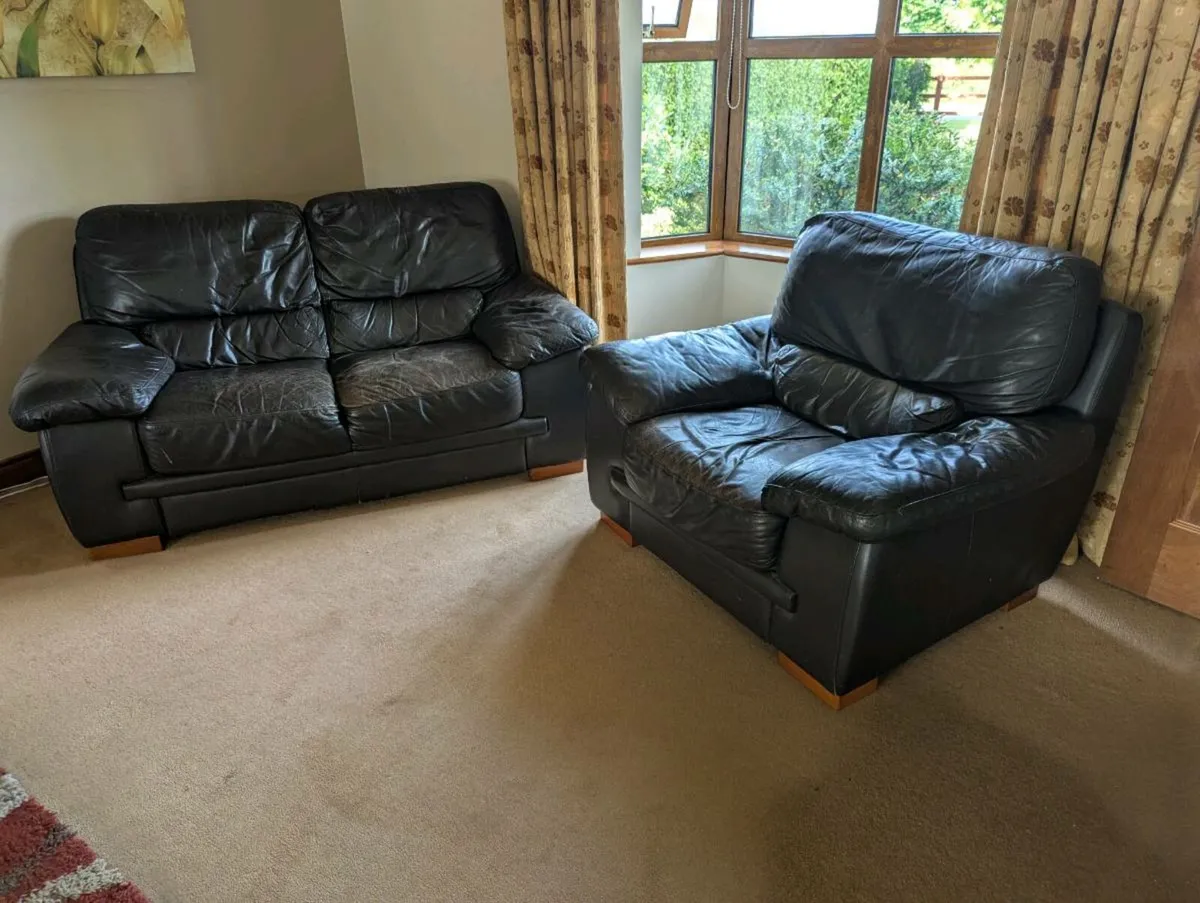 2 + 1 Leather suite - Image 2