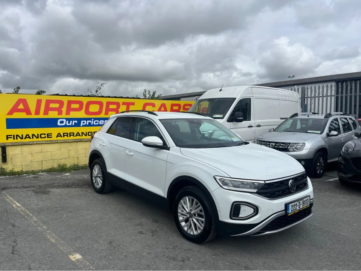 Volkswagen T-Roc Life 1.0 TSI Manual 6speed FWD 1 - Image 1
