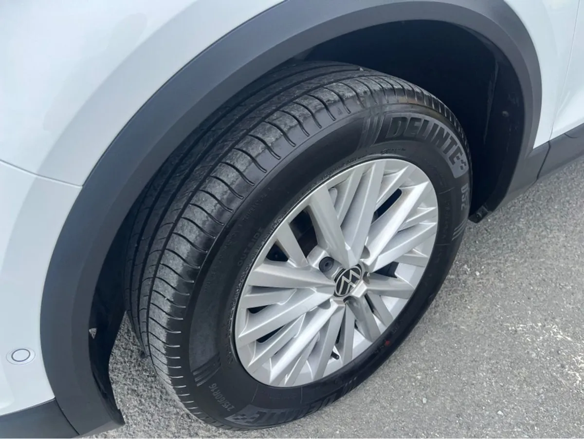 Volkswagen T-Roc Life 1.0 TSI Manual 6speed FWD 1 - Image 3