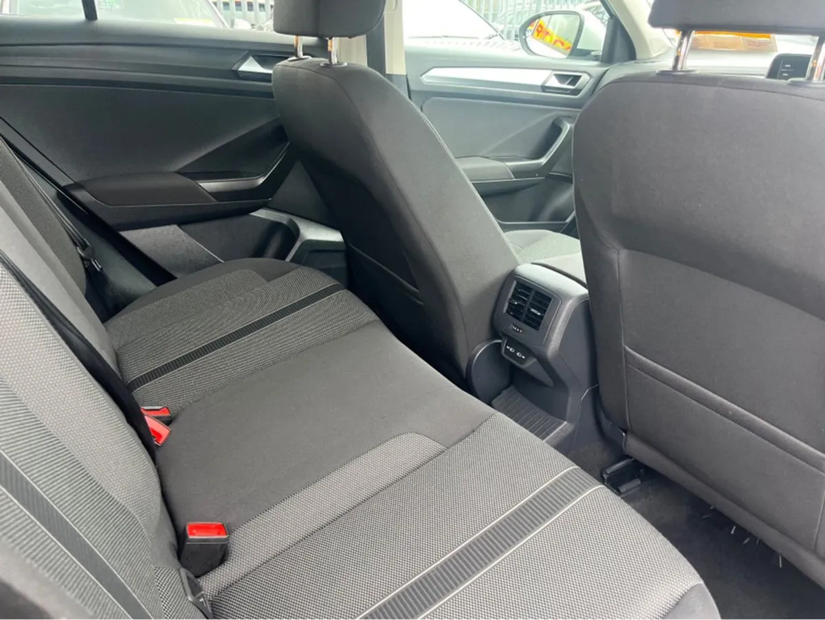 Volkswagen T-Roc Life 1.0 TSI Manual 6speed FWD 1 - Image 4