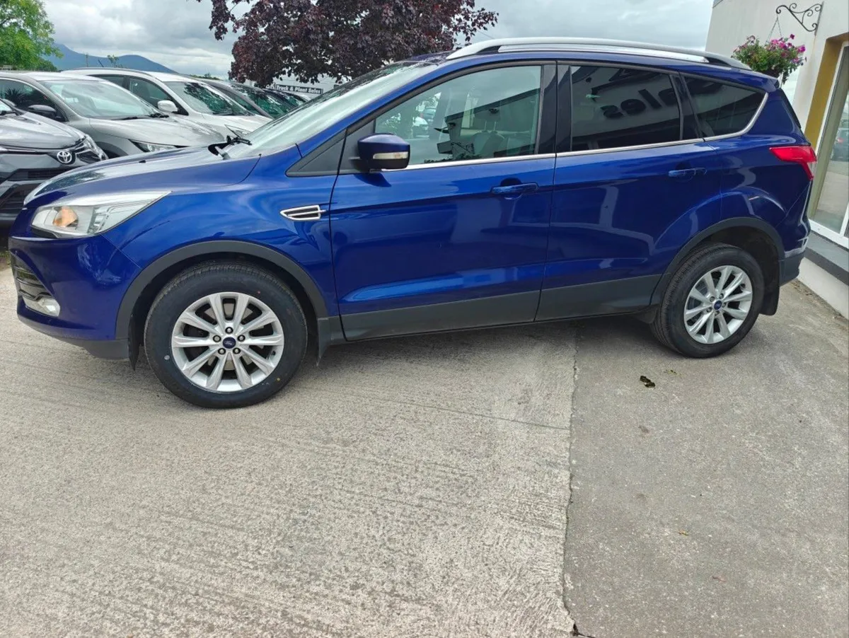 Ford Kuga 2.0tdci 120PS Titanium - Image 4