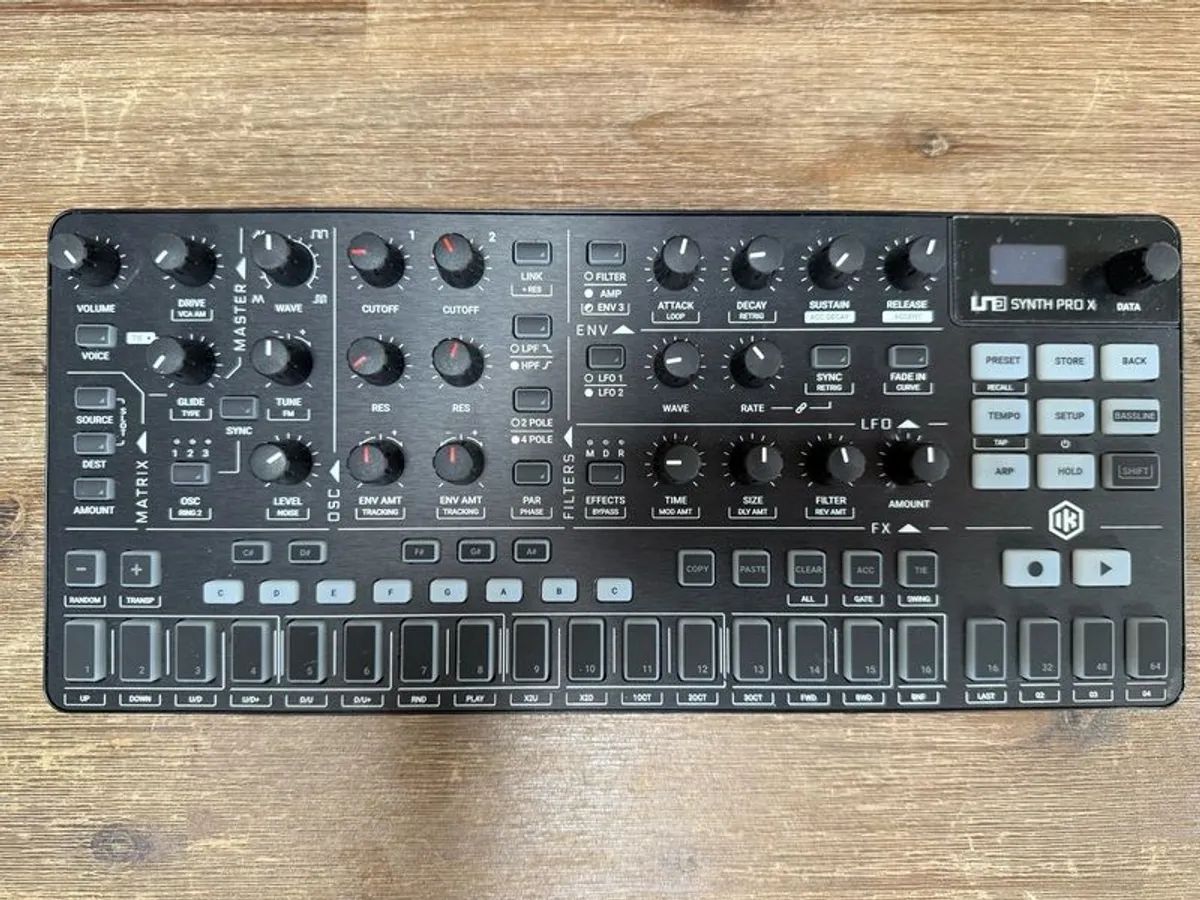 IK Mumtimedia Uno Synth Pro X - Image 3