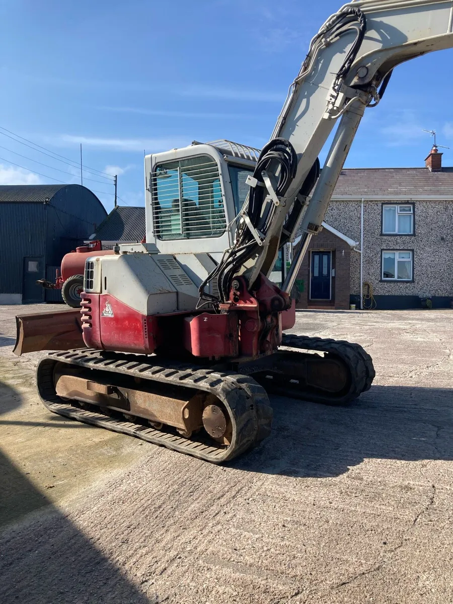 2011 Takeuchi 8 ton Digger - Image 2