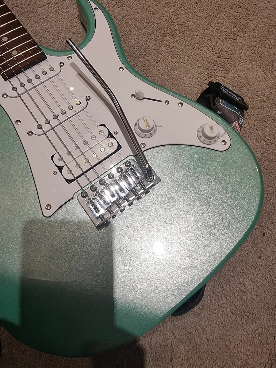 Guitar with Marshal amplifier - Image 2