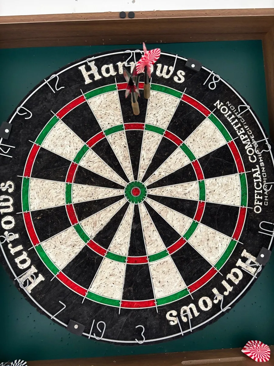 Dart board - Image 1