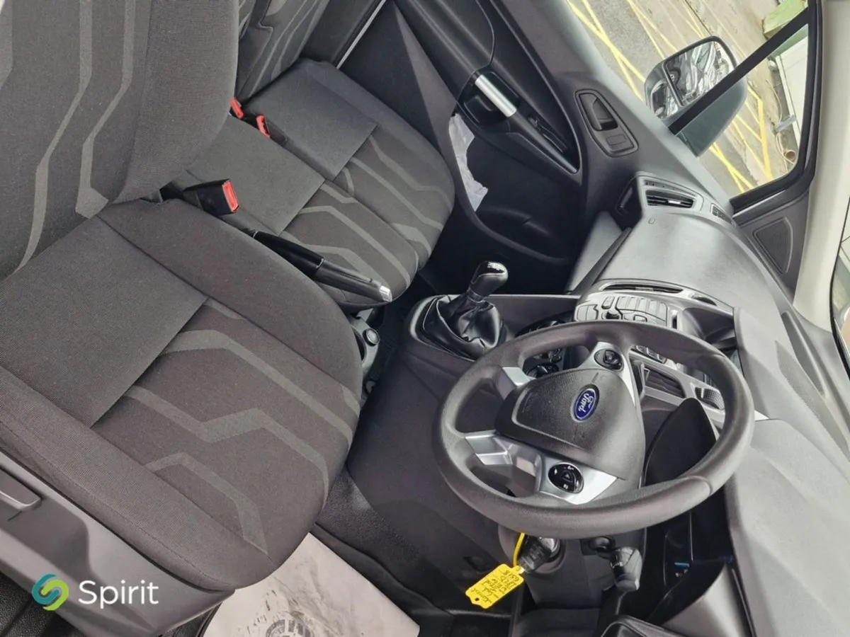 Ford Transit Transit Connect LWB Trend 1.5 TD 100 - Image 4