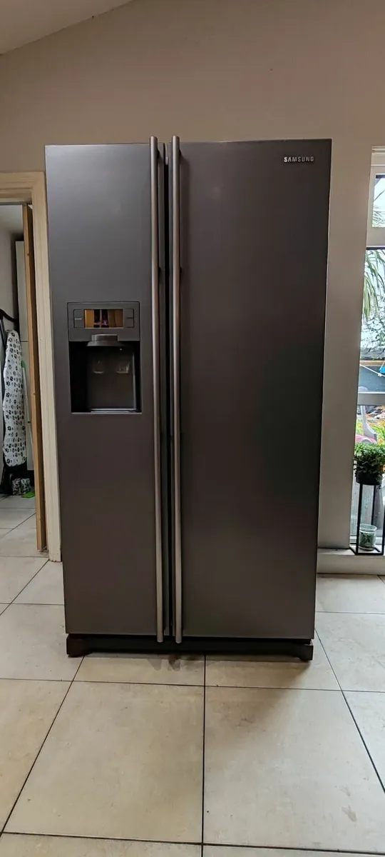 American style fridge freezer - Image 2