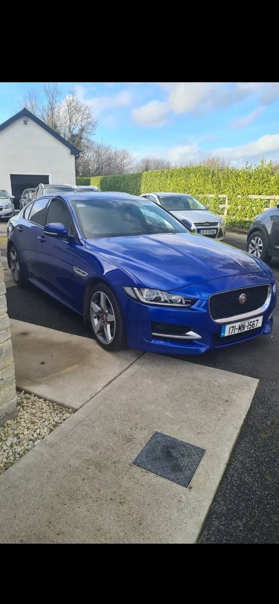Car - Image 2