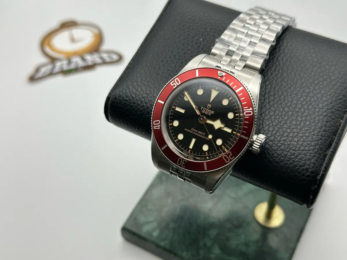 Black Bay Heritage | Burgundy - Image 1