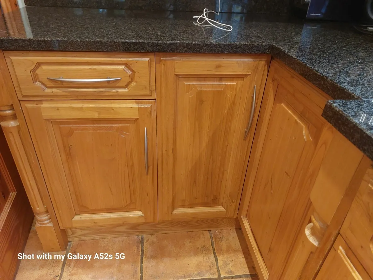 Oak Kitchen for Sale - Image 4