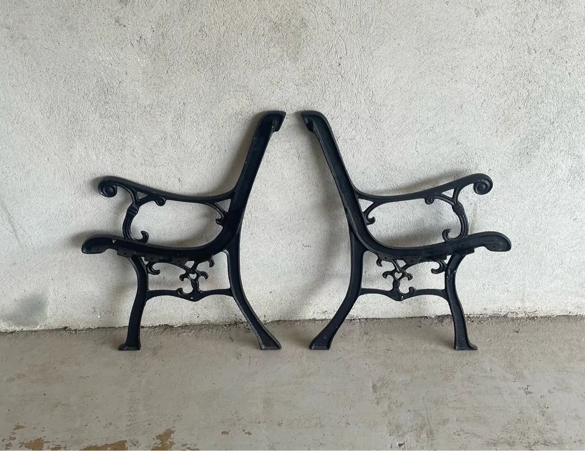 Garden seat ends - Image 1
