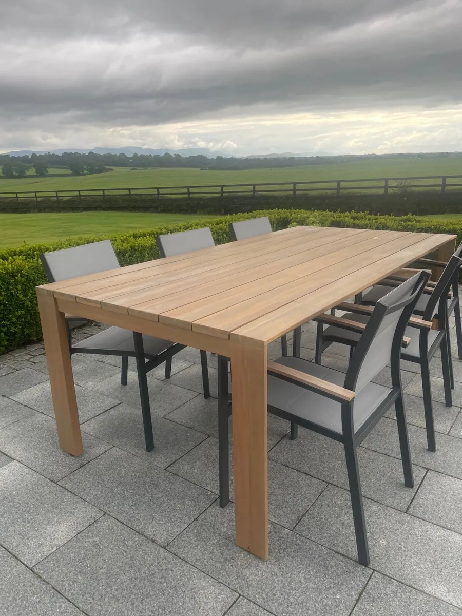 Garden furniture - Image 1